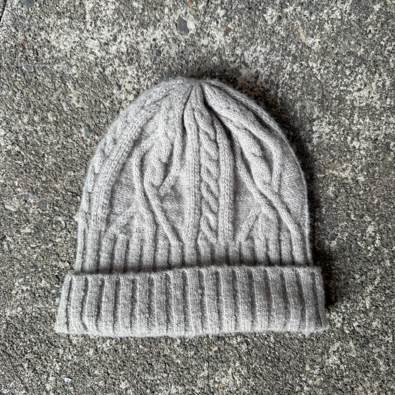 L.G.B. L.G.B. Cable Knit Beanie