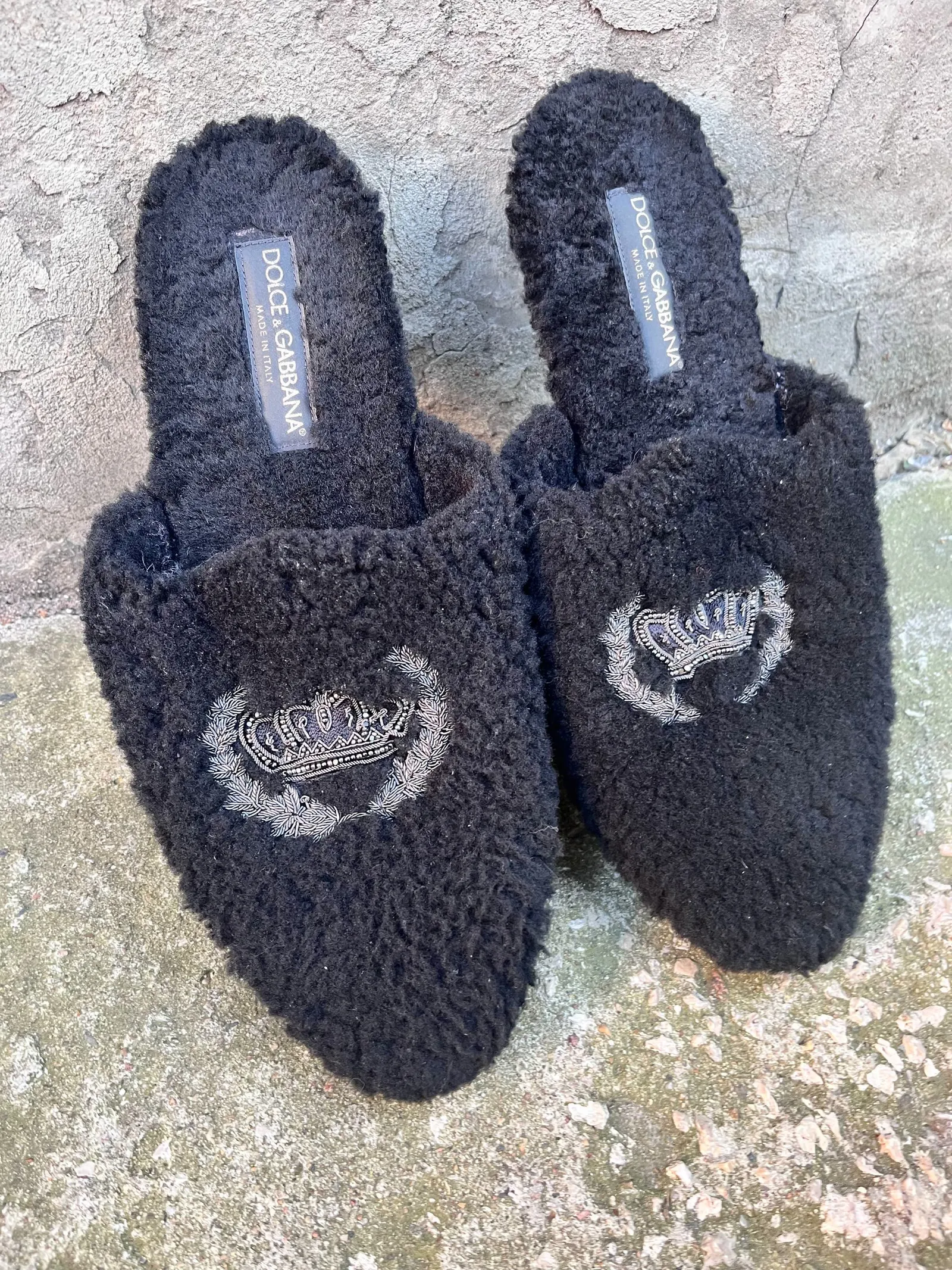 Dolce & Gabbana Dolce & Gabbana Shearling Crown Embroidery Slippers