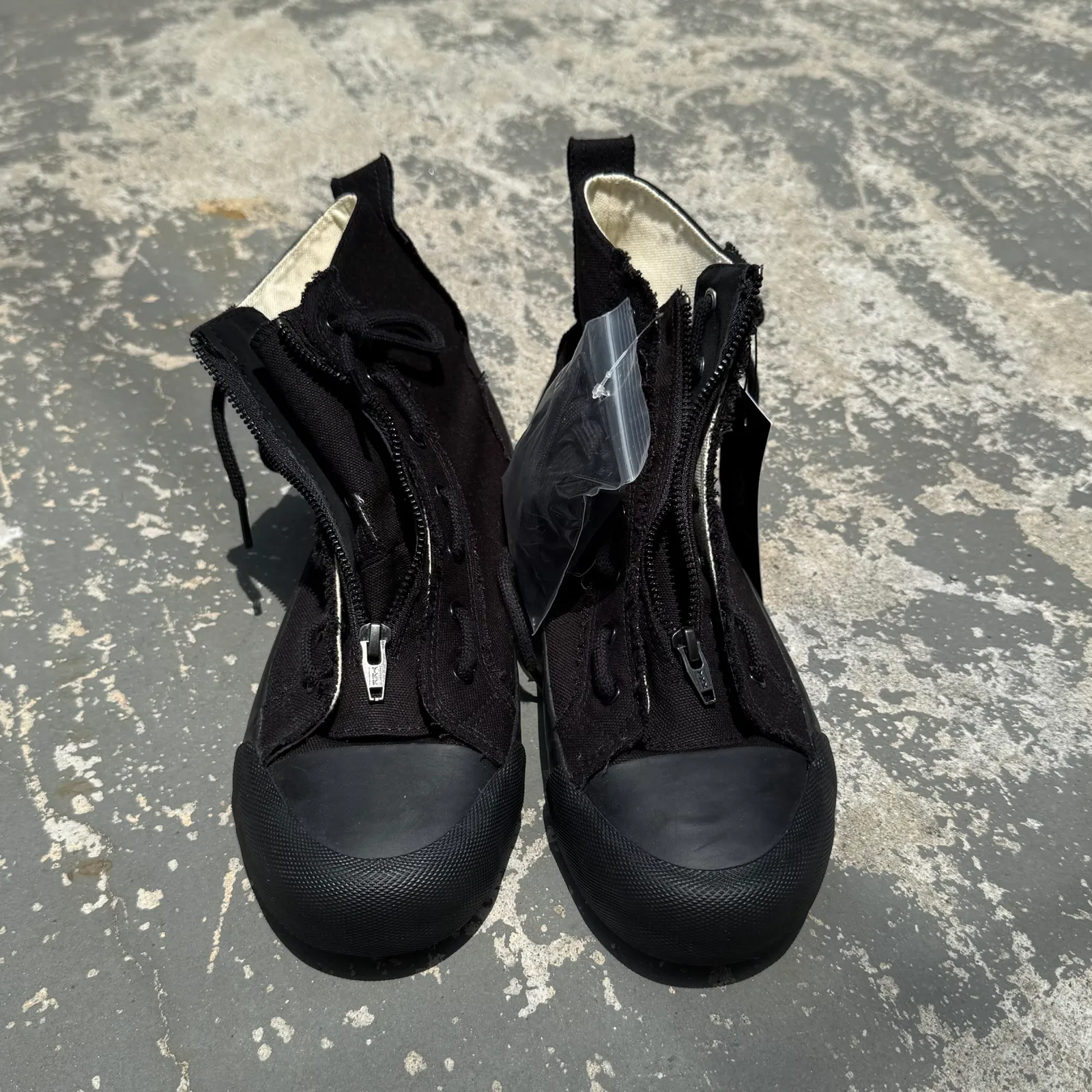 Undercover Gu Undercover High Top