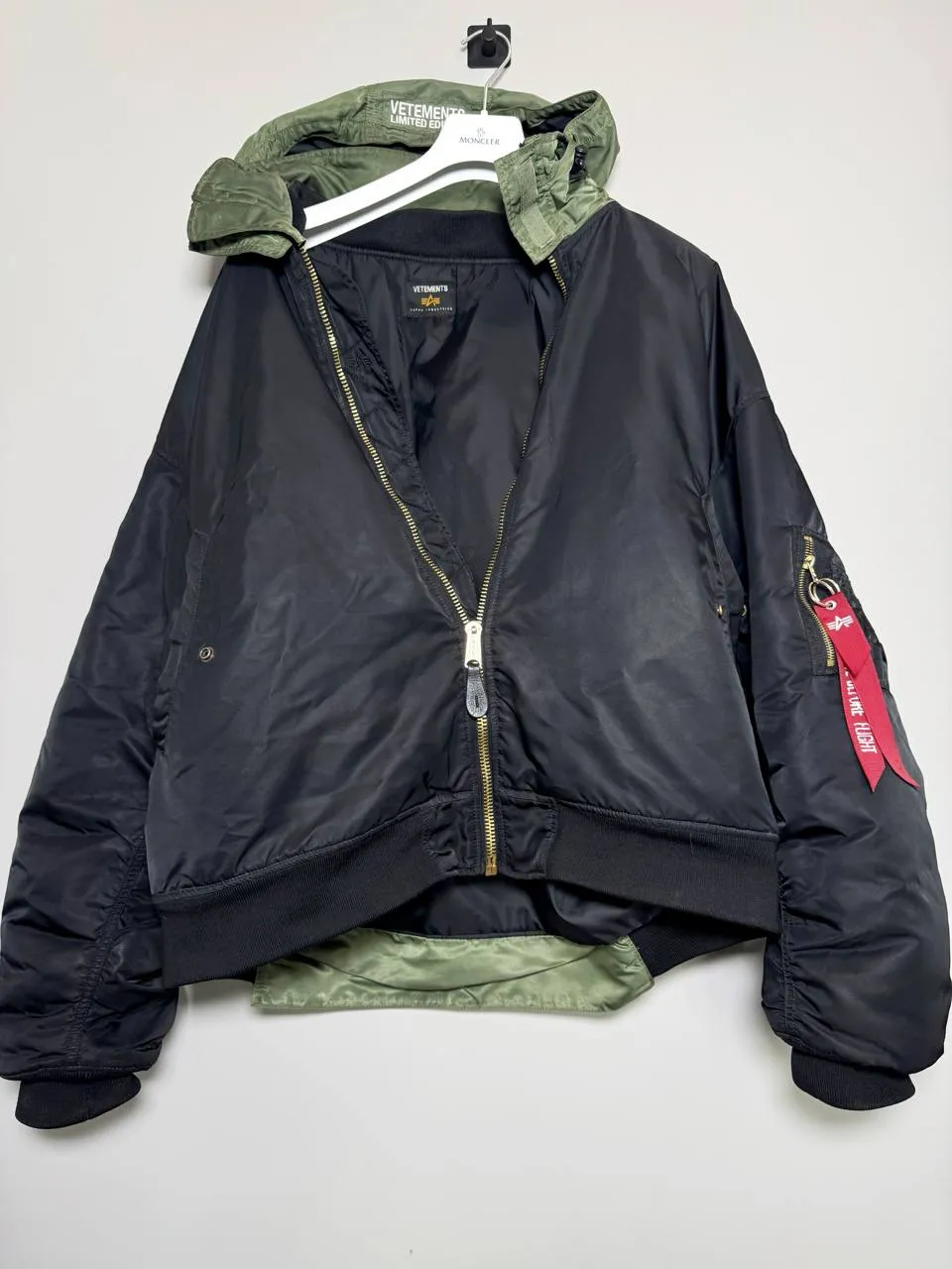 Vetements Vetements X Alpha Industries Bomber Jacket